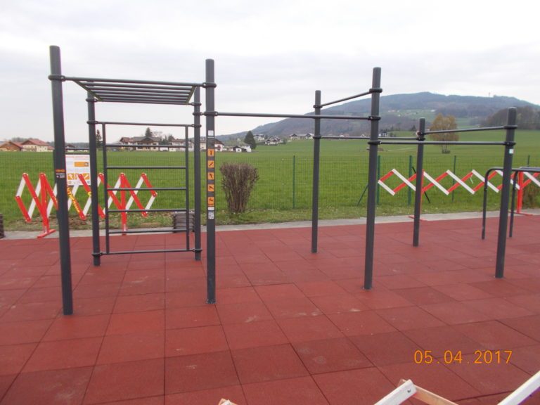 Anthering, öffentlicher Spielplatz